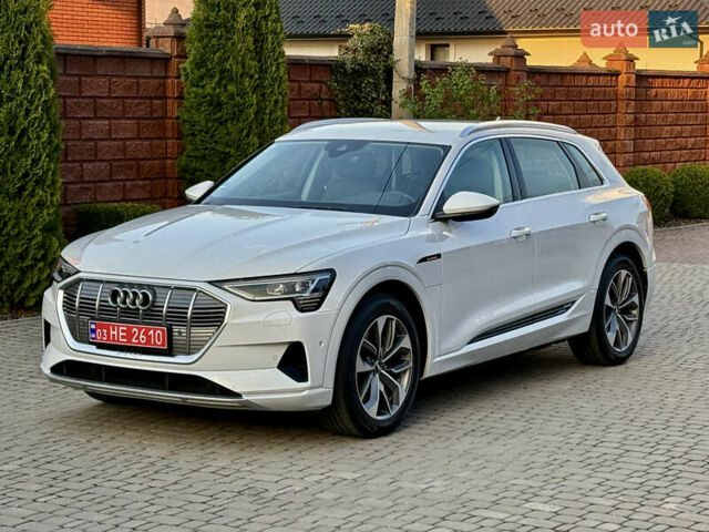 Белый Ауди E-Tron, объемом двигателя 0 л и пробегом 198 тыс. км за 27700 $, фото 25 на Automoto.ua