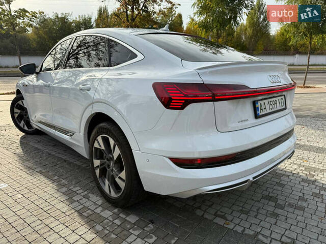 Білий Ауді E-Tron, об'ємом двигуна 0 л та пробігом 104 тис. км за 35000 $, фото 52 на Automoto.ua