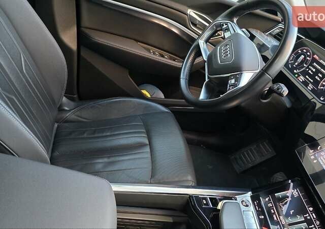 Ауди E-Tron 2020 в Черновцах на Automoto.ua Белый Ауди E-Tron, объемом двигателя 0 л и пробегом 46 тыс. км за 36200 $, фото 6 на Automoto.ua