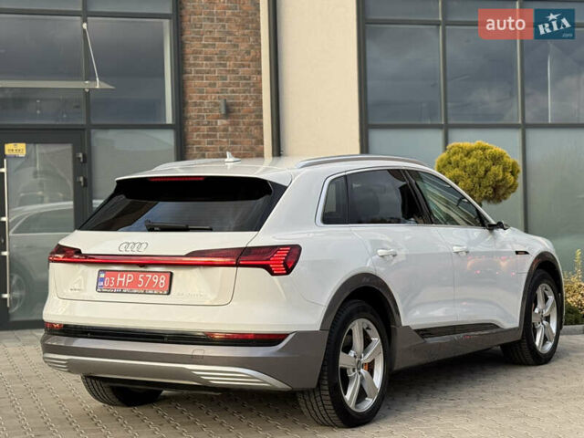 Білий Ауді E-Tron, об'ємом двигуна 0 л та пробігом 98 тис. км за 29700 $, фото 27 на Automoto.ua
