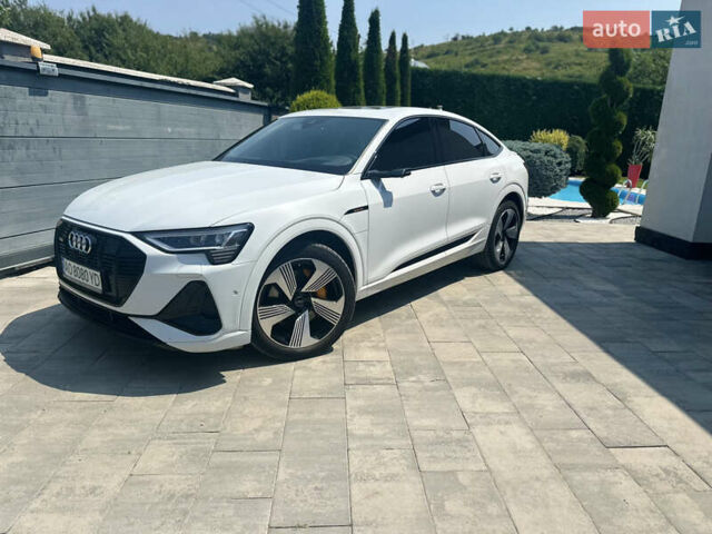 Белый Ауди E-Tron, объемом двигателя 0 л и пробегом 99 тыс. км за 35999 $, фото 1 на Automoto.ua