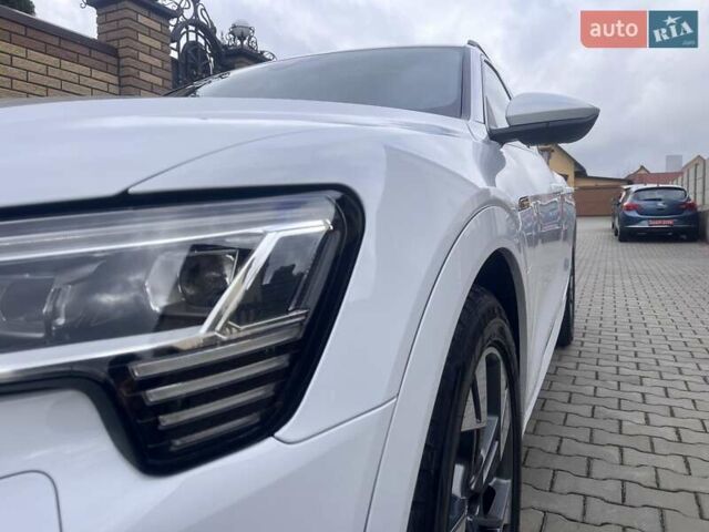 Ауди E-Tron 2020 в Луцке на Automoto.ua Белый Ауди E-Tron, объемом двигателя 0 л и пробегом 142 тыс. км за 27900 $, фото 9 на Automoto.ua