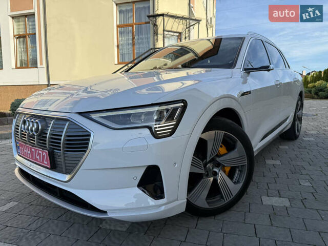Ауди E-Tron 2020 в Дрогобыче на Automoto.ua Белый Ауди E-Tron, объемом двигателя 0 л и пробегом 156 тыс. км за 29900 $, фото 19 на Automoto.ua