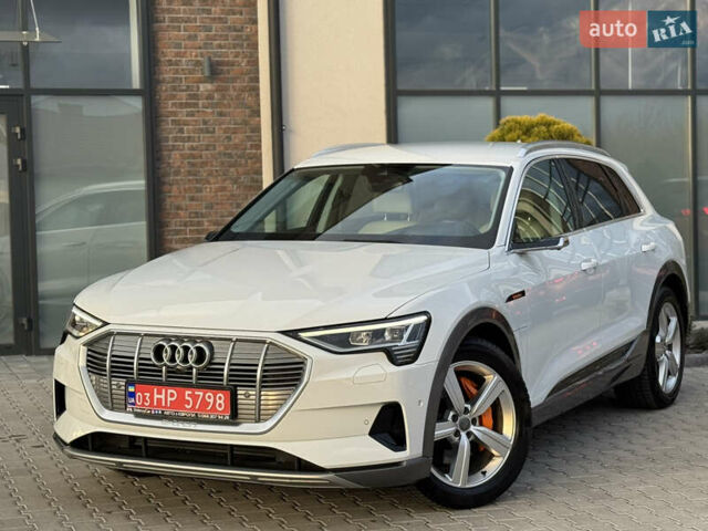 Білий Ауді E-Tron, об'ємом двигуна 0 л та пробігом 98 тис. км за 29700 $, фото 12 на Automoto.ua