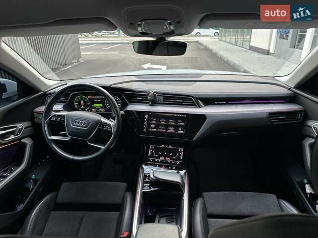 Білий Ауді E-Tron, об'ємом двигуна 0 л та пробігом 41 тис. км за 37500 $, фото 18 на Automoto.ua
