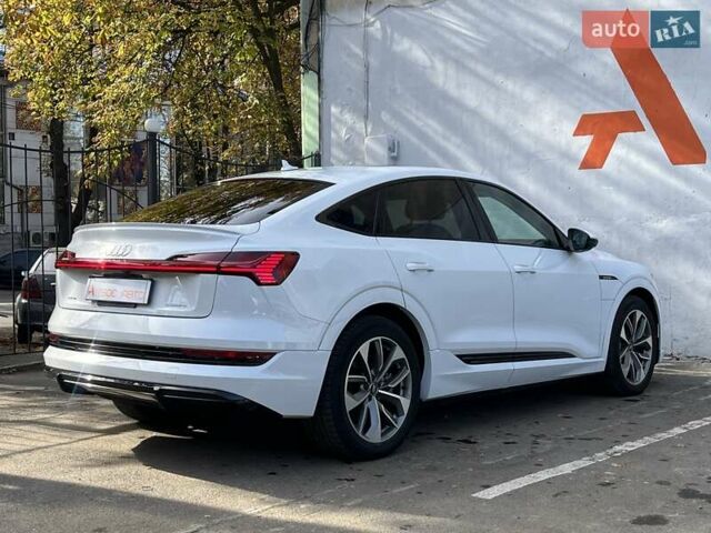 Белый Ауди E-Tron, объемом двигателя 0 л и пробегом 16 тыс. км за 46990 $, фото 28 на Automoto.ua