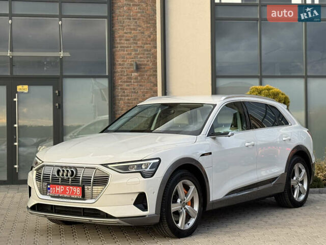 Білий Ауді E-Tron, об'ємом двигуна 0 л та пробігом 98 тис. км за 29700 $, фото 44 на Automoto.ua