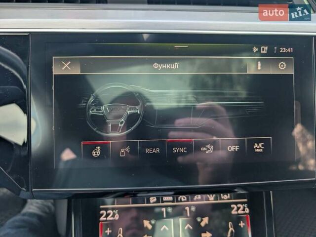 Ауді E-Tron 2020 у Чернівцях на Automoto.ua Білий Ауді E-Tron, об'ємом двигуна 0 л та пробігом 291 тис. км за 27600 $, фото 28 на Automoto.ua