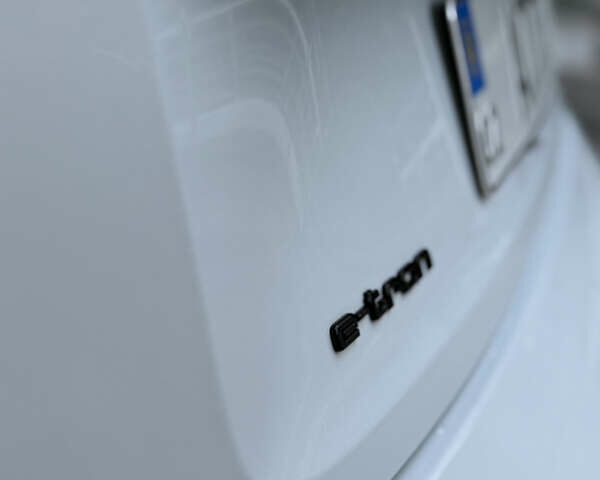 Белый Ауди E-Tron, объемом двигателя 0 л и пробегом 95 тыс. км за 39999 $, фото 20 на Automoto.ua