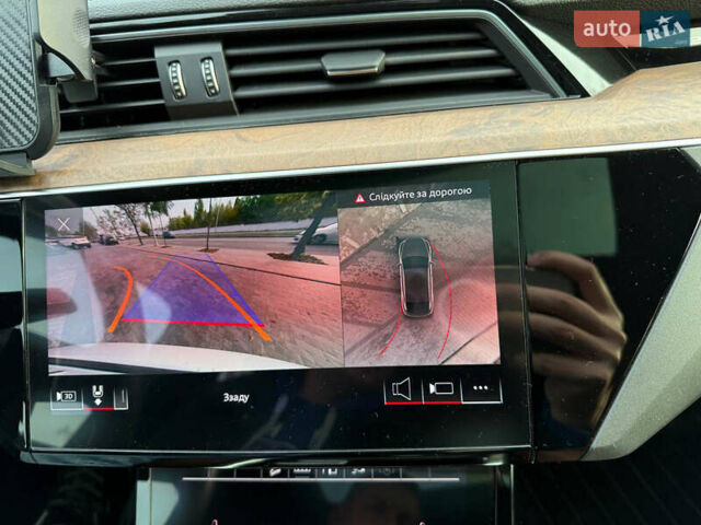 Белый Ауди E-Tron, объемом двигателя 0 л и пробегом 104 тыс. км за 33200 $, фото 43 на Automoto.ua