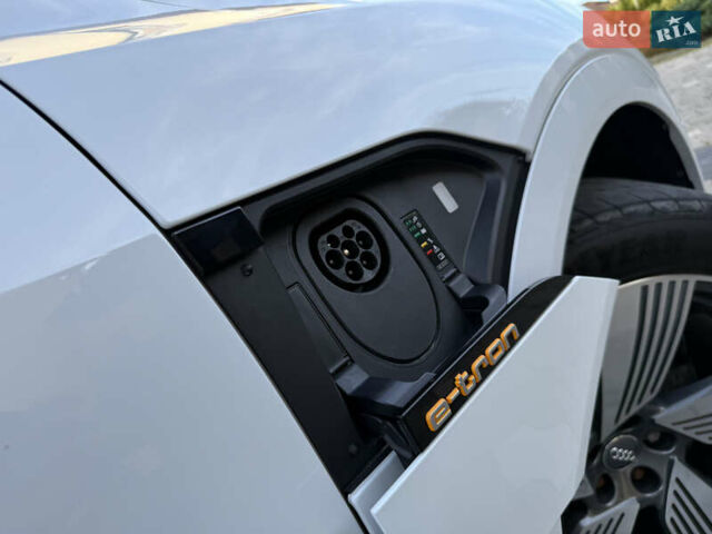Ауди E-Tron 2020 в Дрогобыче на Automoto.ua Белый Ауди E-Tron, объемом двигателя 0 л и пробегом 156 тыс. км за 29900 $, фото 47 на Automoto.ua
