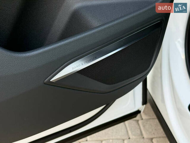 Белый Ауди E-Tron, объемом двигателя 0 л и пробегом 198 тыс. км за 27400 $, фото 38 на Automoto.ua