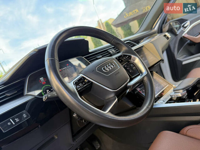 Ауди E-Tron 2020 в Дрогобыче на Automoto.ua Белый Ауди E-Tron, объемом двигателя 0 л и пробегом 156 тыс. км за 29900 $, фото 59 на Automoto.ua