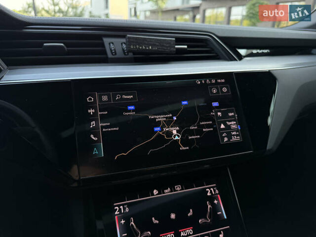 Белый Ауди E-Tron, объемом двигателя 0 л и пробегом 128 тыс. км за 26300 $, фото 27 на Automoto.ua