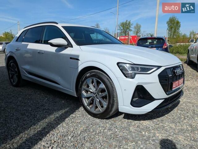 Білий Ауді E-Tron, об'ємом двигуна 0 л та пробігом 66 тис. км за 29950 $, фото 3 на Automoto.ua