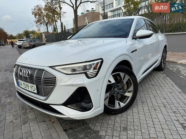 Білий Ауді E-Tron, об'ємом двигуна 0 л та пробігом 104 тис. км за 35000 $, фото 7 на Automoto.ua