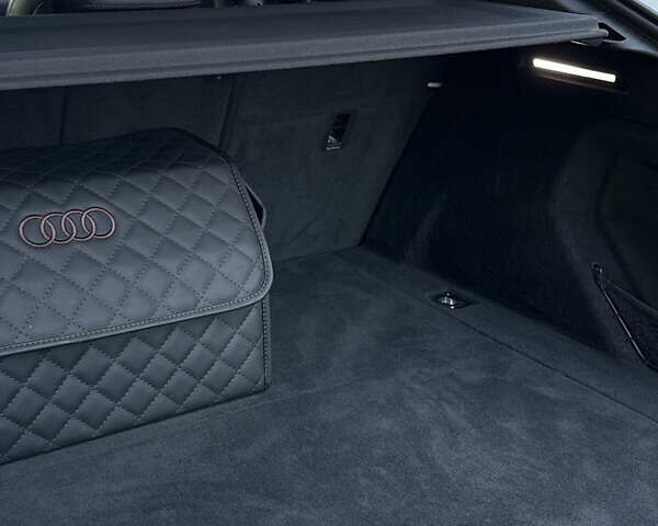 Белый Ауди E-Tron, объемом двигателя 0 л и пробегом 95 тыс. км за 39999 $, фото 8 на Automoto.ua