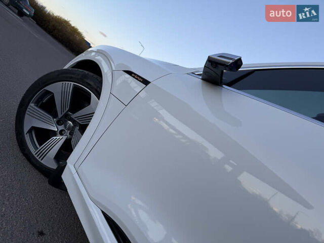 Ауді E-Tron 2020 у Львові на Automoto.ua Білий Ауді E-Tron, об'ємом двигуна 0 л та пробігом 156 тис. км за 29500 $, фото 40 на Automoto.ua