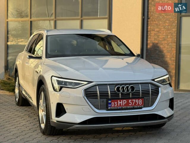 Білий Ауді E-Tron, об'ємом двигуна 0 л та пробігом 98 тис. км за 29700 $, фото 19 на Automoto.ua
