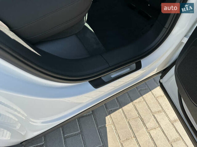 Белый Ауди E-Tron, объемом двигателя 0 л и пробегом 181 тыс. км за 21785 $, фото 39 на Automoto.ua