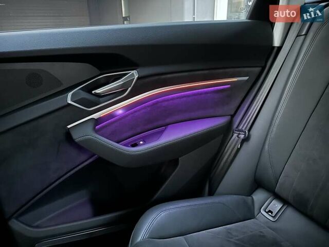 Білий Ауді E-Tron, об'ємом двигуна 0 л та пробігом 41 тис. км за 37500 $, фото 34 на Automoto.ua