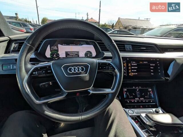 Білий Ауді E-Tron, об'ємом двигуна 0 л та пробігом 66 тис. км за 29950 $, фото 15 на Automoto.ua