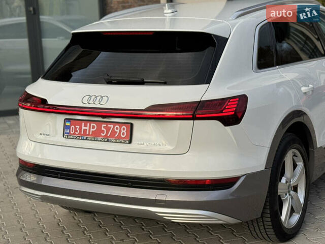 Білий Ауді E-Tron, об'ємом двигуна 0 л та пробігом 98 тис. км за 29700 $, фото 31 на Automoto.ua