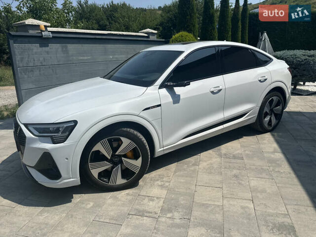 Белый Ауди E-Tron, объемом двигателя 0 л и пробегом 99 тыс. км за 35999 $, фото 5 на Automoto.ua