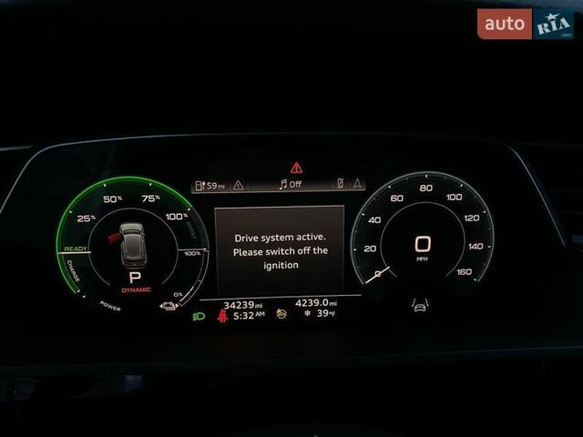 Білий Ауді E-Tron, об'ємом двигуна 0 л та пробігом 55 тис. км за 29400 $, фото 13 на Automoto.ua