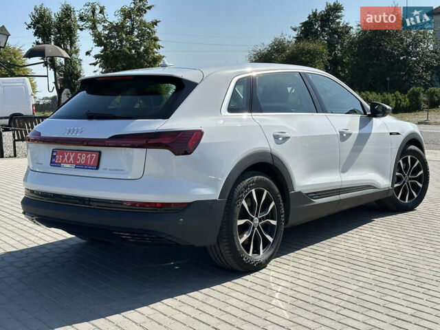 Белый Ауди E-Tron, объемом двигателя 0 л и пробегом 181 тыс. км за 21785 $, фото 5 на Automoto.ua