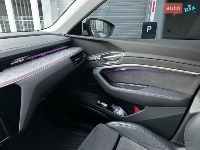 Білий Ауді E-Tron, об'ємом двигуна 0 л та пробігом 41 тис. км за 37500 $, фото 25 на Automoto.ua