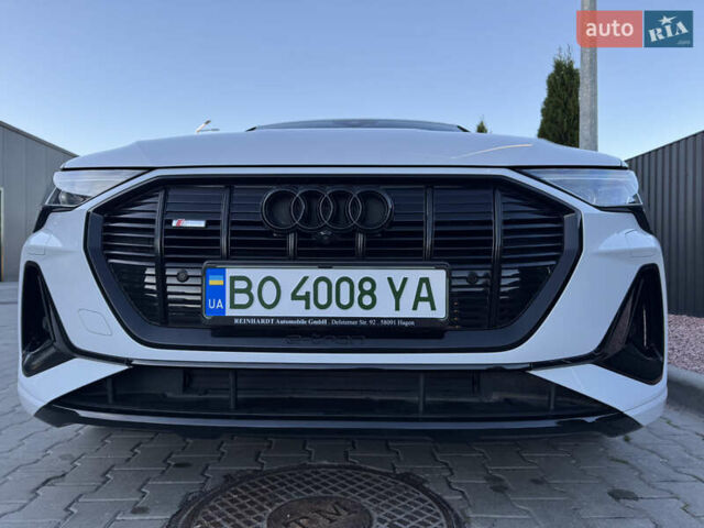 Белый Ауди E-Tron, объемом двигателя 0 л и пробегом 77 тыс. км за 37900 $, фото 3 на Automoto.ua