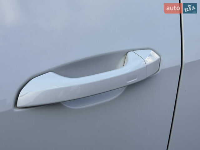 Белый Ауди E-Tron, объемом двигателя 0 л и пробегом 198 тыс. км за 27800 $, фото 68 на Automoto.ua