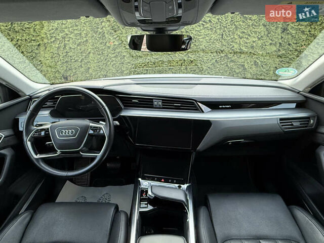 Белый Ауди E-Tron, объемом двигателя 0 л и пробегом 198 тыс. км за 27800 $, фото 87 на Automoto.ua