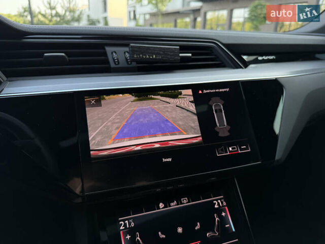 Белый Ауди E-Tron, объемом двигателя 0 л и пробегом 128 тыс. км за 26300 $, фото 29 на Automoto.ua