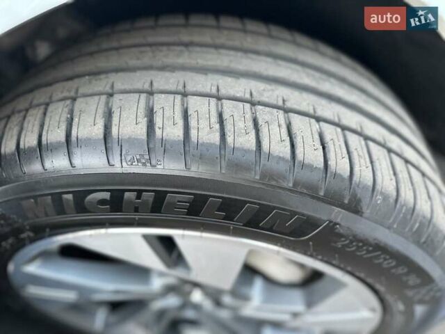 Білий Ауді E-Tron, об'ємом двигуна 0 л та пробігом 41 тис. км за 37500 $, фото 32 на Automoto.ua