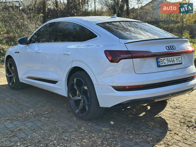 Білий Ауді E-Tron, об'ємом двигуна 0 л та пробігом 69 тис. км за 37000 $, фото 6 на Automoto.ua
