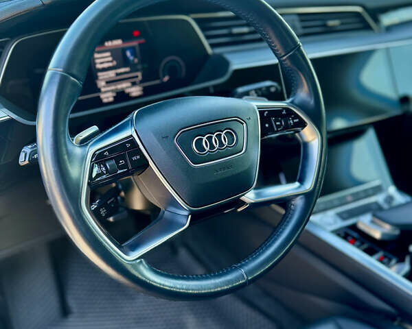 Белый Ауди E-Tron, объемом двигателя 0 л и пробегом 54 тыс. км за 31900 $, фото 9 на Automoto.ua