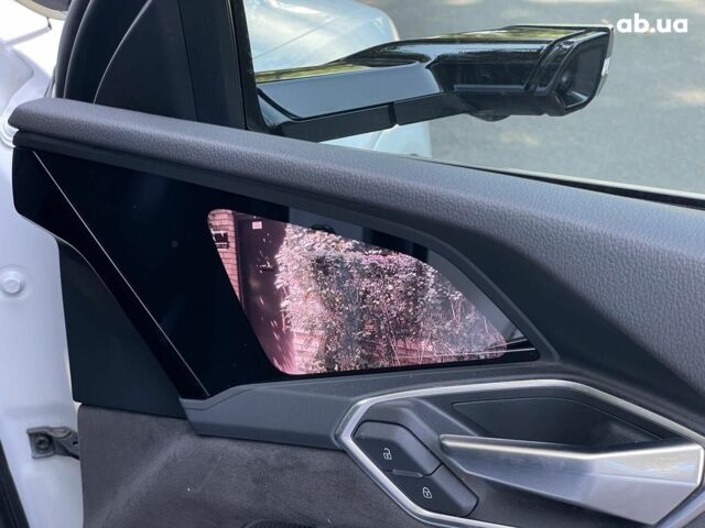 Белый Ауди E-Tron, объемом двигателя 0 л и пробегом 93 тыс. км за 31440 $, фото 16 на Automoto.ua