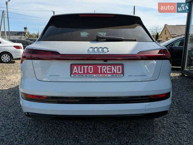 Білий Ауді E-Tron, об'ємом двигуна 0 л та пробігом 66 тис. км за 29650 $, фото 5 на Automoto.ua