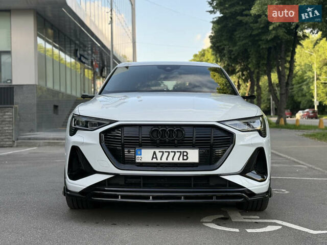 Белый Ауди E-Tron, объемом двигателя 0 л и пробегом 95 тыс. км за 39999 $, фото 10 на Automoto.ua