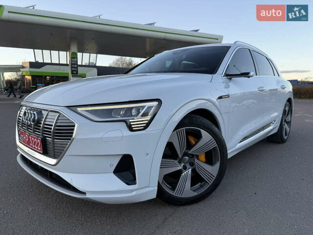 Ауді E-Tron 2020 у Львові на Automoto.ua Білий Ауді E-Tron, об'ємом двигуна 0 л та пробігом 156 тис. км за 29500 $, фото 24 на Automoto.ua