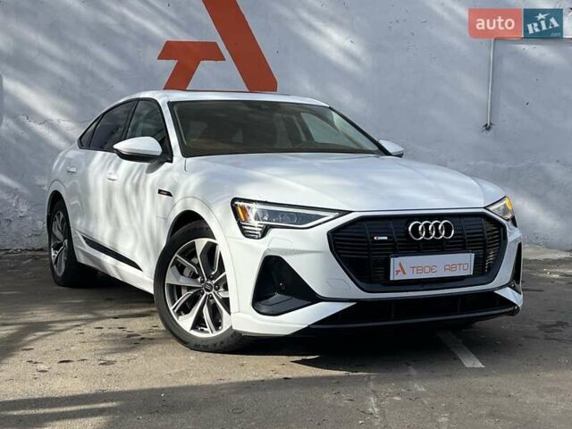 Белый Ауди E-Tron, объемом двигателя 0 л и пробегом 16 тыс. км за 46990 $, фото 10 на Automoto.ua