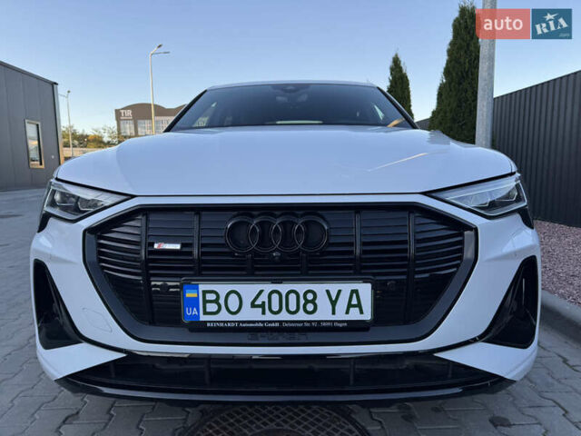 Белый Ауди E-Tron, объемом двигателя 0 л и пробегом 77 тыс. км за 37900 $, фото 2 на Automoto.ua