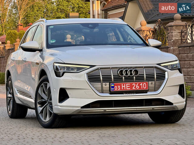 Белый Ауди E-Tron, объемом двигателя 0 л и пробегом 198 тыс. км за 27700 $, фото 12 на Automoto.ua