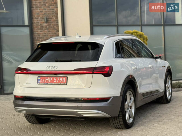 Білий Ауді E-Tron, об'ємом двигуна 0 л та пробігом 98 тис. км за 29700 $, фото 28 на Automoto.ua