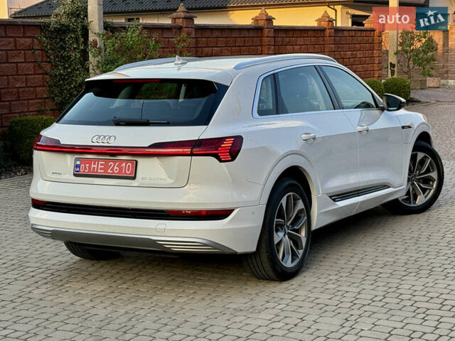 Белый Ауди E-Tron, объемом двигателя 0 л и пробегом 198 тыс. км за 27700 $, фото 20 на Automoto.ua