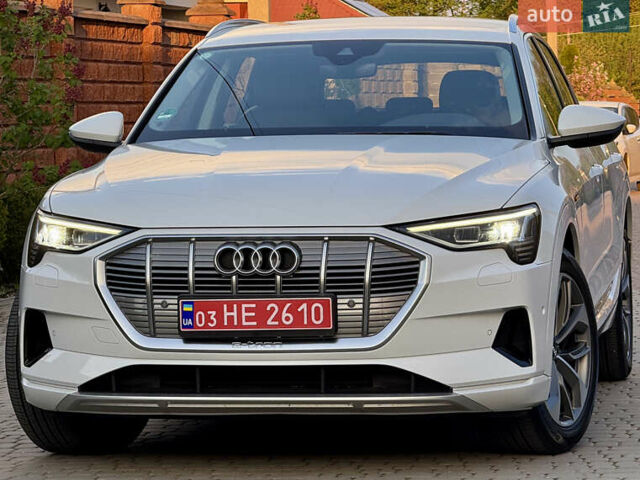 Белый Ауди E-Tron, объемом двигателя 0 л и пробегом 198 тыс. км за 27800 $, фото 8 на Automoto.ua