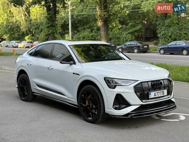 Белый Ауди E-Tron, объемом двигателя 0 л и пробегом 95 тыс. км за 39999 $, фото 36 на Automoto.ua