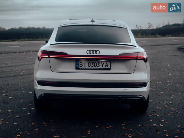 Белый Ауди E-Tron, объемом двигателя 0 л и пробегом 53 тыс. км за 41000 $, фото 4 на Automoto.ua